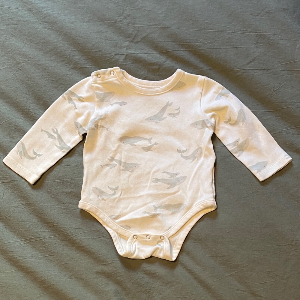 Pehr Cream Baby Onesie with Whale Print 6-12 Months